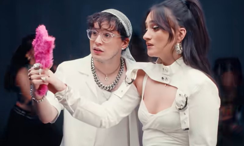 'נאדי באדי' ו'טוק טו מי': למה שירי פופ תמיד עוסקים במיניות?