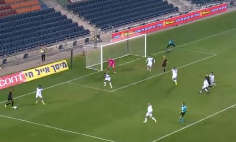 בתום דרמה: מכבי ת"א והפועל ב"ש עברו שלב. צפו