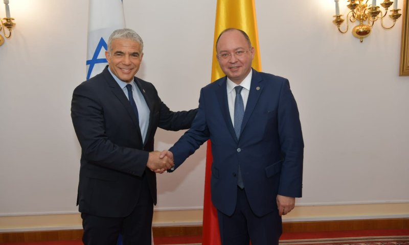 לפיד מגנה את הפלישה הרוסית: "אין לה הצדקה"