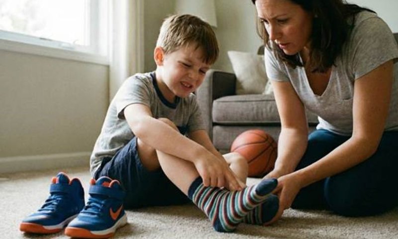 הילד מתלונן על כאבים ברגליים? למה אסור להתעלם וכדאי לאבחן