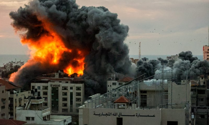 בעזה טוענים: קווי החשמל מישראל הושבתו