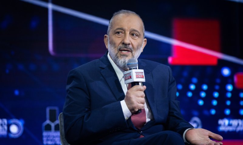 צפו: השאלה שגרמה לדרעי להתפרץ על המגיש