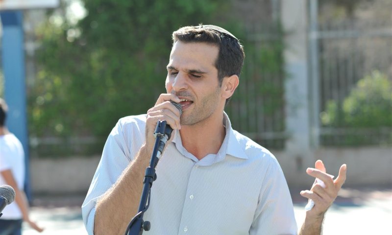 שיר לשבת: חזקו ידיים רפות בגרסה אקוסטית