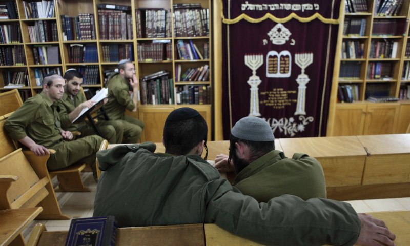 חייל מילואים חרדי הותקף על ידי קיצוניים בבני ברק