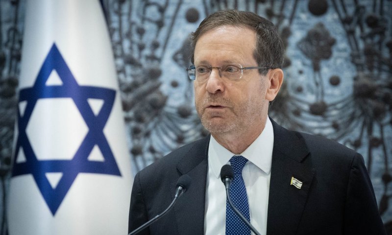 באזרבייג'ן טוענים: זו הסיבה לביטול הביקור של הרצוג