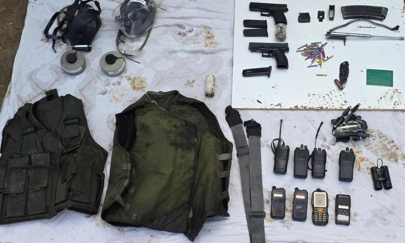 במהלך מבצע של צה"ל: נתפסו אקדחים ואמצעי לחימה