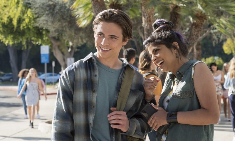 עוד שבוע, עוד שני סרטים בינוניים של נטפליקס