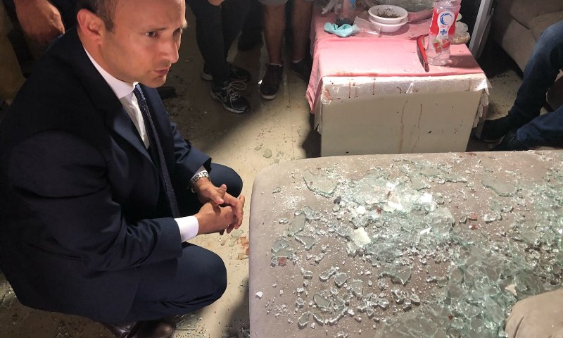 בנט התעמת עם הרמטכ"ל: מדוע לא לירות במחבלים?