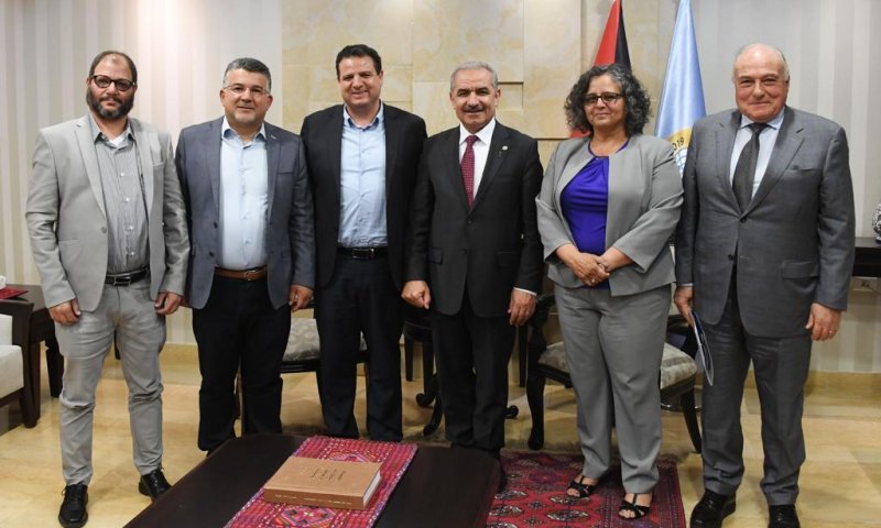 חד"ש נפגשו עם ראש הממשלה הפלסטיני ברמאללה
