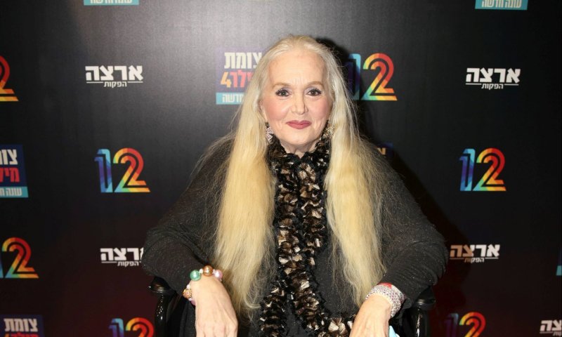 מירי אלוני ומיטל טרבלסי בשיר משותף: "תן שמחה בליבי"