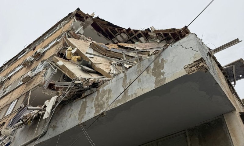 2 קומות של בניין קרסו בדרום תל אביב