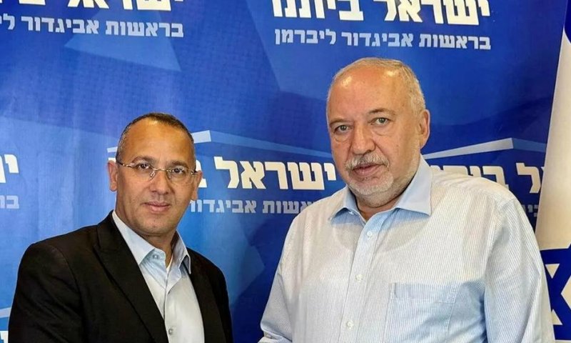 שרון שרעבי נשאל האם הוא יישב עם נתניהו; כך הוא השיב