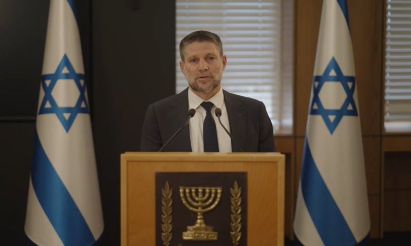 תג המחיר של סמוטריץ': "אחתום על פינוי חאן אל אחמר"