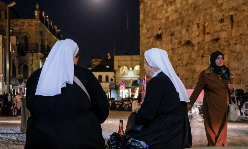 "שטף דם בפנים": כתב אישום נגד תושב פדואל שתקף נזירה