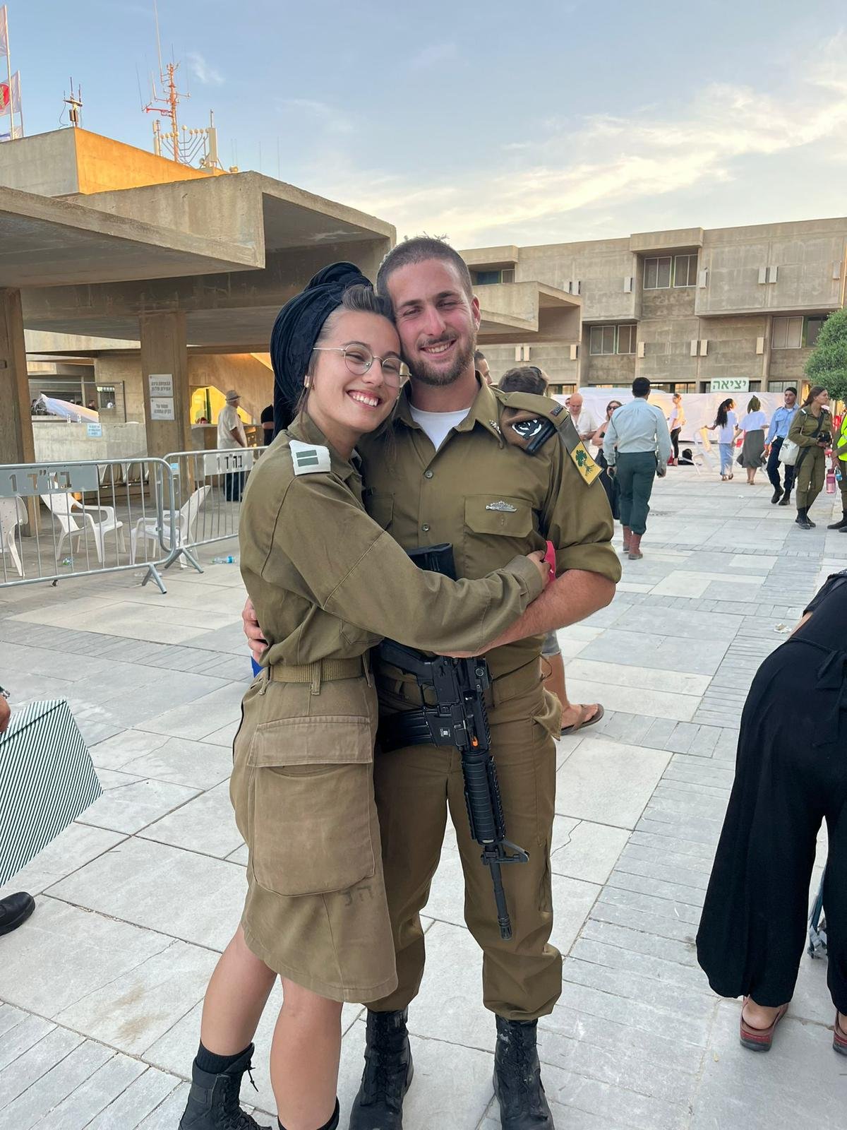 באדיבות המשפחה