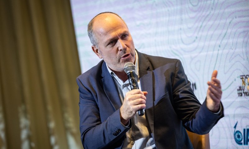 הכתב הסרוג נגד האופוזיציה: "איך זה יכול להיות?"