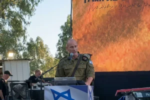 רחפן נפץ של חיזבאללה פגע בסמוך לרכבו של אלוף פיקוד הצפון