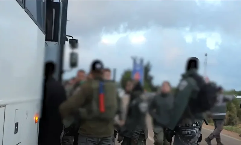 מבצע פינוי במירון: מאות "מסתננים" מורחקים מהאזור