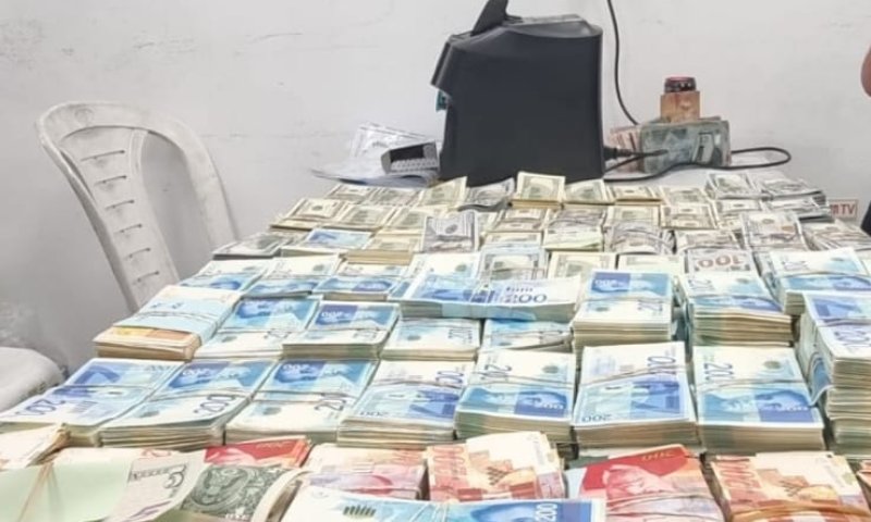 במזוודה אחת: נתפסו למעלה מ-5 מיליון שקלים במזומן ברהט