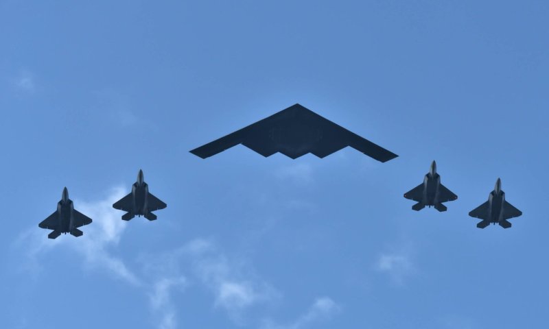 חודרי בונקרים בדרך: ארה"ב מעלה הילוך מול הגרעין | פרשנות