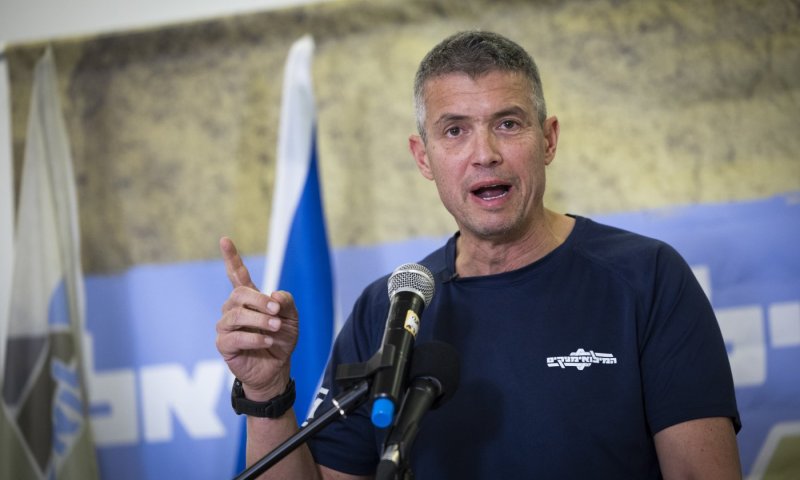 לא רק יועז הנדל: נחשפה הכוורת החדשה של מפלגת המילואימניקים