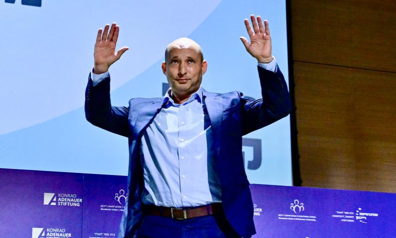 סקר מנדטים: אחרי שחרש את האולפנים; זו הבשורה שחיכתה לבנט