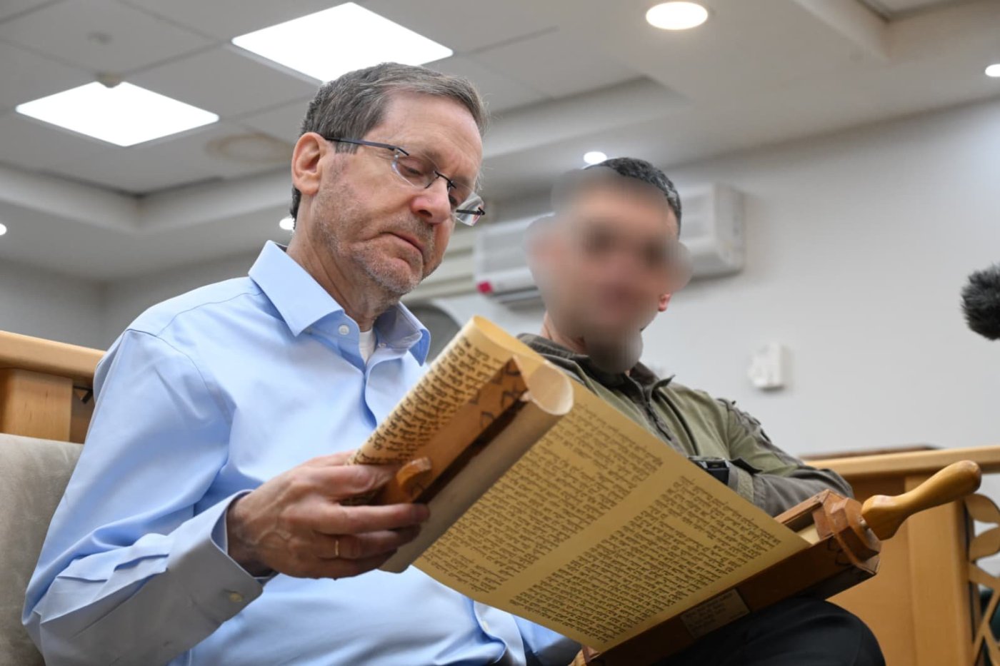 חיים צח/לע״מ