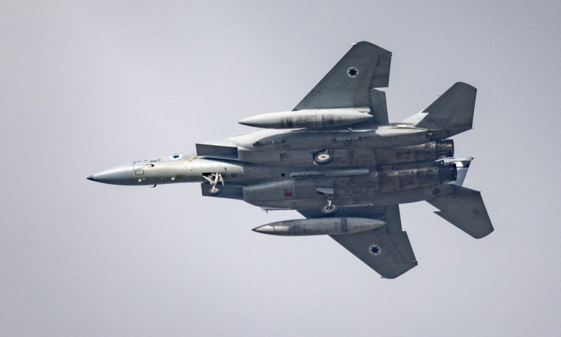 בתגובה למטחי השבת: הושמדו אתרי שיגור ומפקדות בלבנון