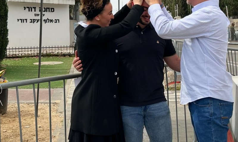 השרה עידית סילמן ליוותה לבקו"ם את בנה שהתגייס לצה"ל
