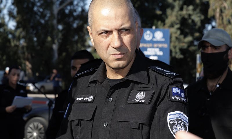 נציב שב"ס יעקובי מטיל פצצה: "העד ניהל קשר רומנטי עם החוקרת"