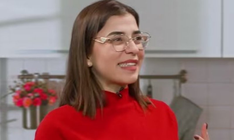 מזל טוב: גל מורנו התארסה