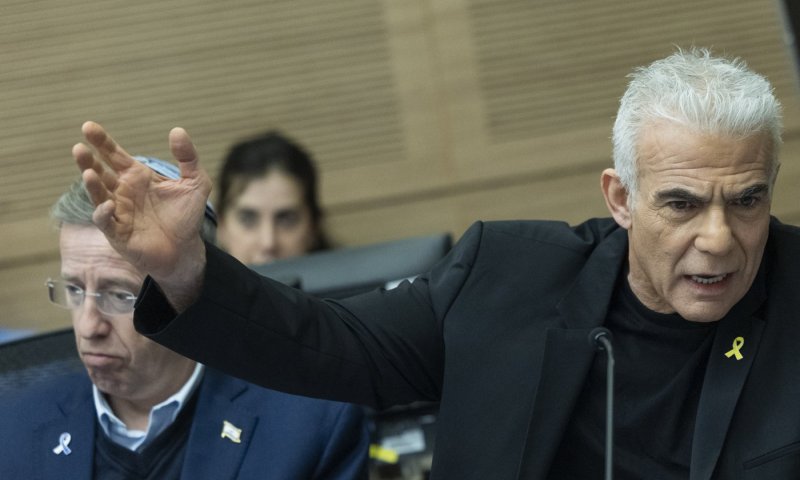 לפיד עונה לנתניהו במסמך משלו: "טענות שקריות, מניפולציה"