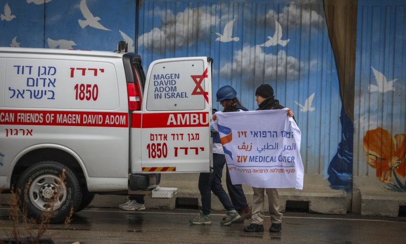 קריעת שערי שמיים: התפללו לרפואת הפצועה מהצפון