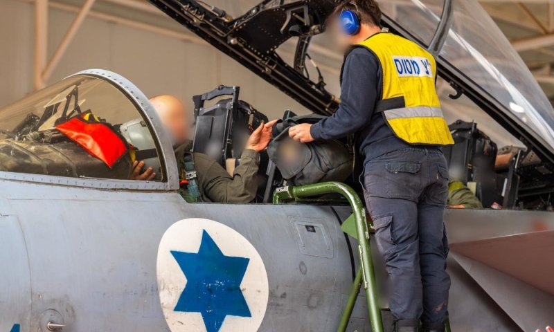 מפקד חיל האוויר על מבצע שאגת הארי: "פתחנו ברגל ימין" | צפו