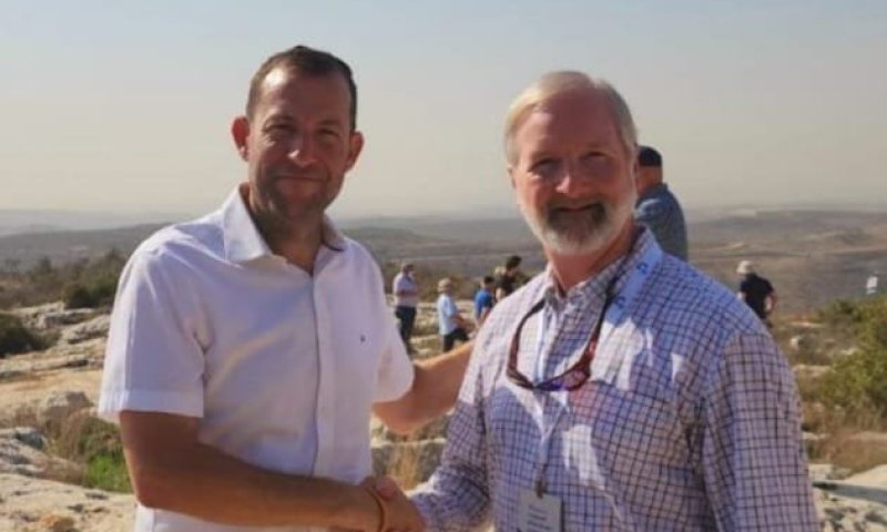 אחרי הביקור בשומרון: חוק ההכרה ביו"ש עבר בטנסי