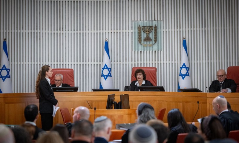 ניגוד עניינים: הקצין שיכריע את גורל גופמן תלוי בו להמשך שירותו
