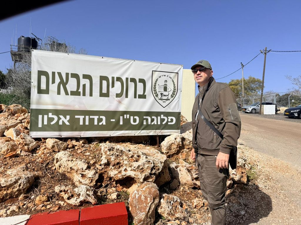 ארי ברוקס לאחר חיבור החיילים בשומרון