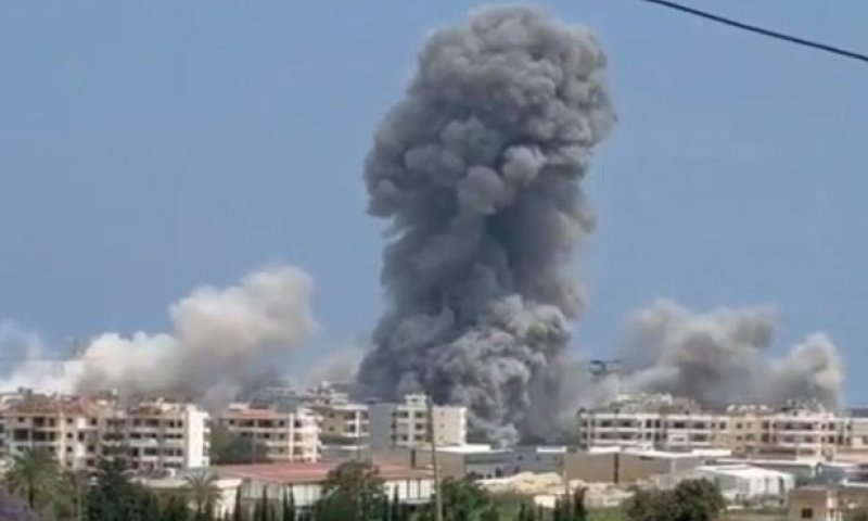 אחרי הוראת הפינוי: צה"ל החל בגל תקיפות בצור ודרום לבנון
