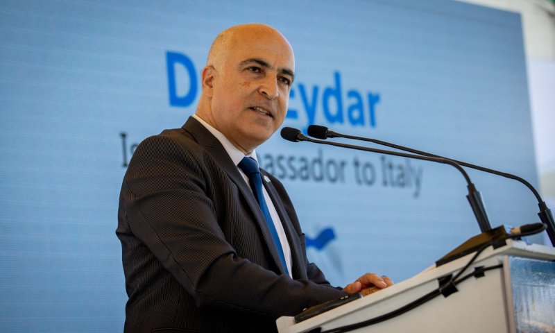 שגריר ישראל לשעבר על שושנה סטרוק: "תמונה מורכבת ושבירה"