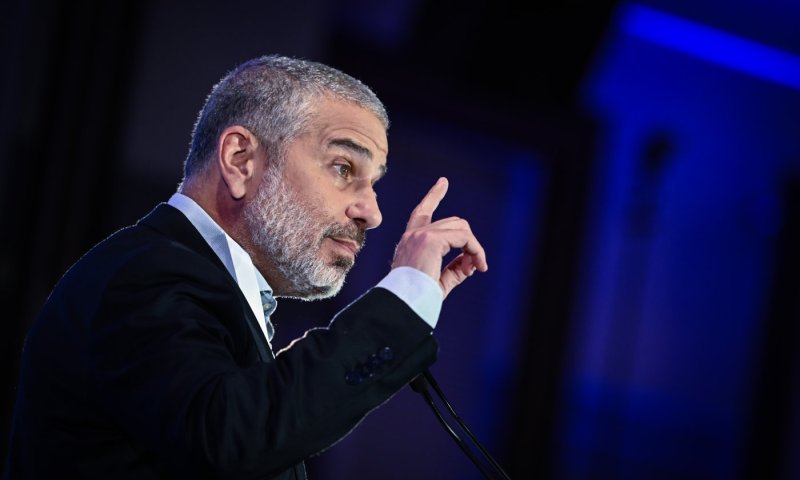 ינון מגל בתגובה ראשונה לסערה נגדו 