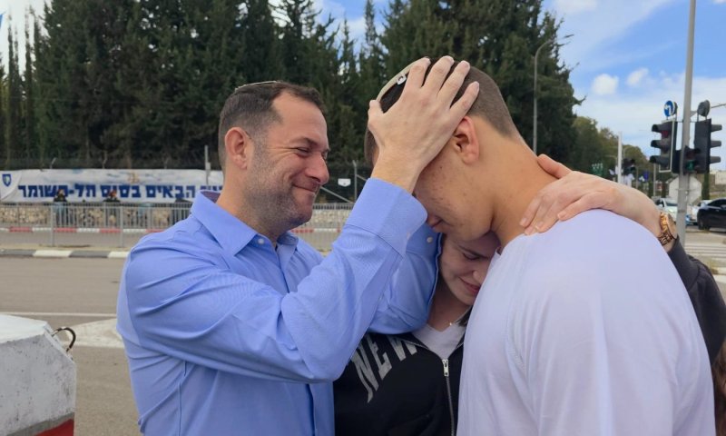 "הלב מתרחב וגם מתכווץ": בנו הבכור של יוסי דגן התגייס