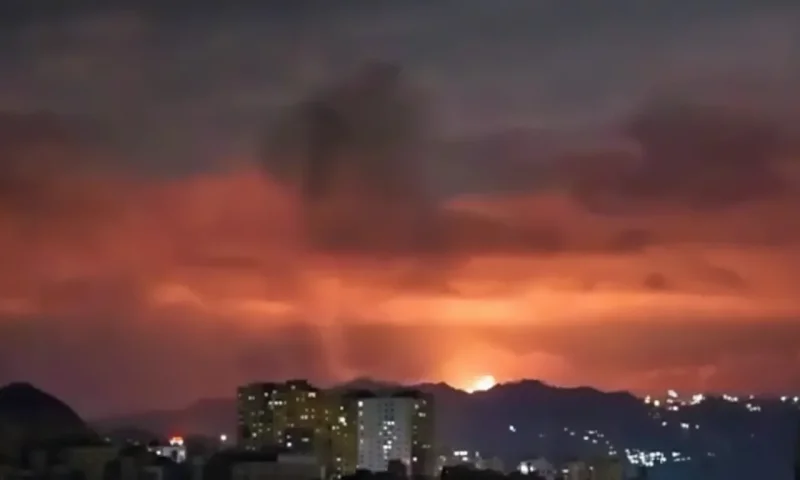 שמים אדומים באיראן: צה"ל תקף מטרות באזור פרצ'ין