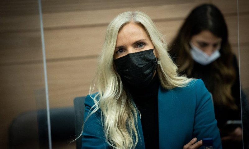 שרון פרי חושפת: גיליתי בזמן סרטן עור על האף