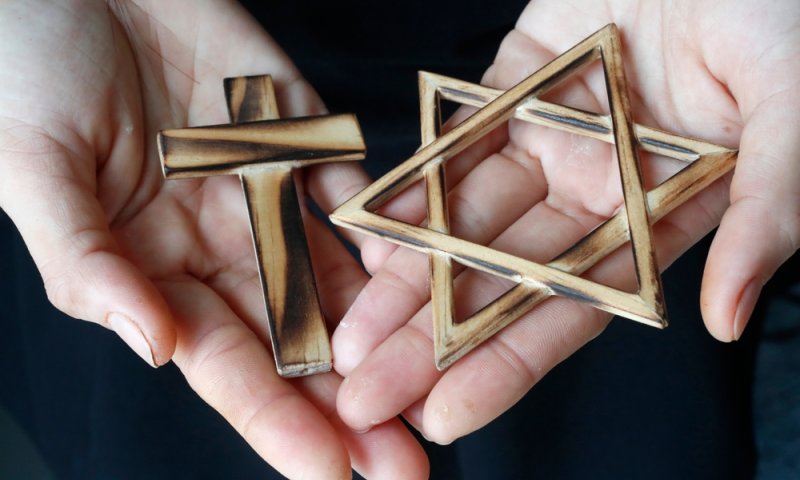 המיסיונרית התחזתה ליהודייה - והקשר כמעט הסתיים בהמרת דת