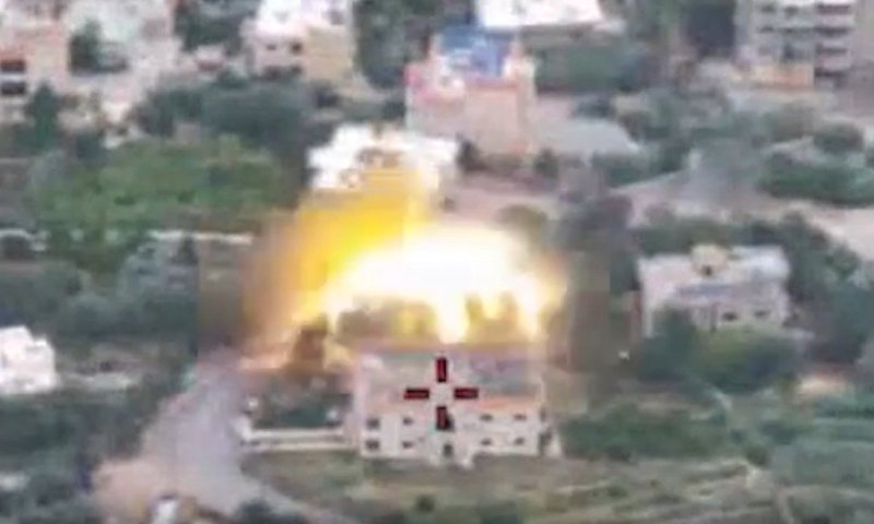 מספר מחבלים חוסלו: צה"ל תקף מבנים של חיזבאללה בדרום לבנון