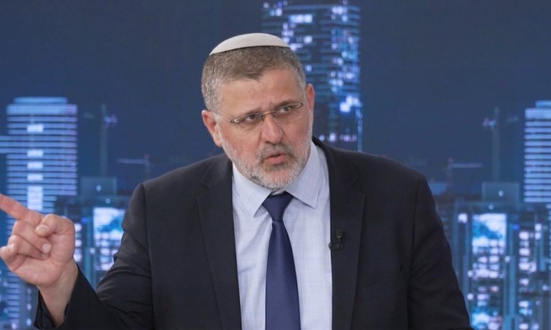בוארון מזהיר מהיפוך קנים: יש 60,000 חמושים ברשות הפלסטינית