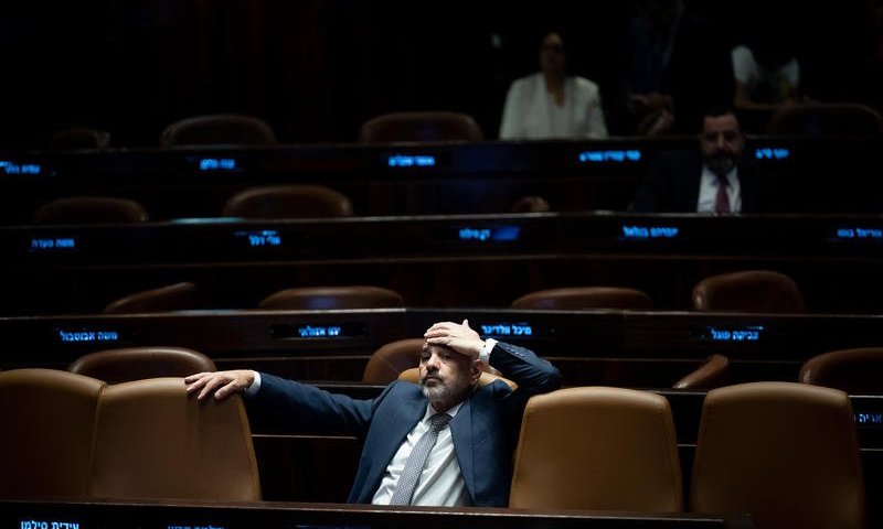 אחרי עשרות שנים: הח"כ הוותיק הודיע על פרישה מהחיים הפוליטיים