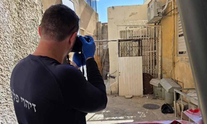 חיפה: 3 בני אדם נעצרו בחשד לרצח אישה בדירה 