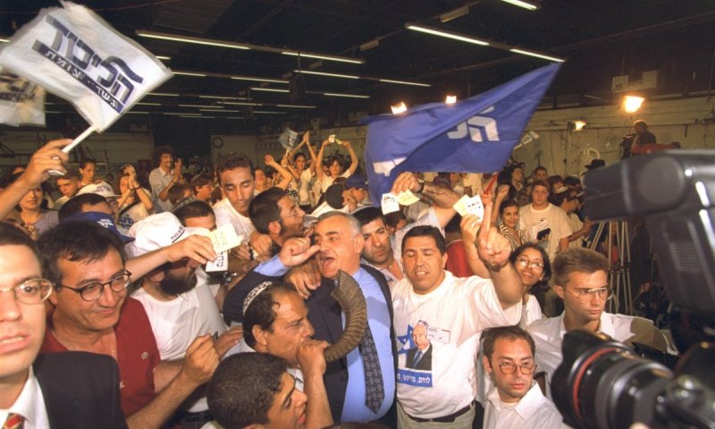 30 שנה לניצחון הראשון של נתניהו; והשמאל עדיין לא סלח לו