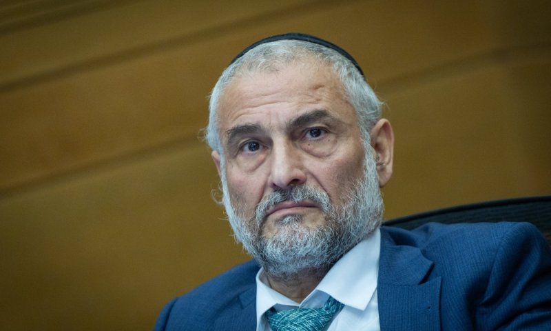 ח"כ אבוטבול נגד סמוטריץ': "בדרך להפוך למחריב עולם התורה"